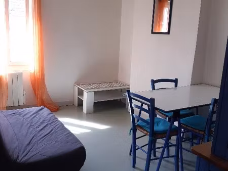 f2 meublé 32 m2
