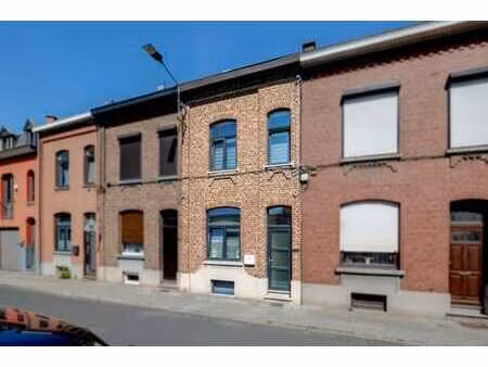 charmante maison avec terrasse à montignies sur sambre