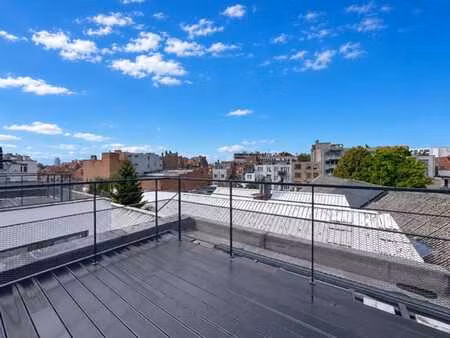 superbe appartement 1 ch + terrasse