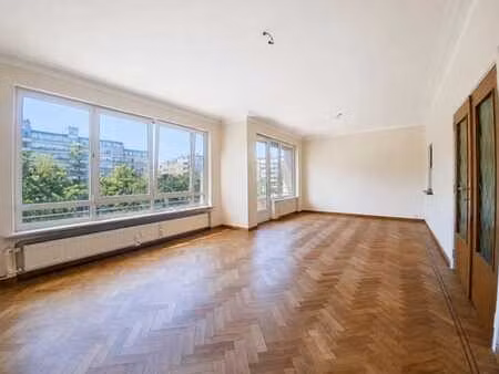 appartement 3 chambres a renover