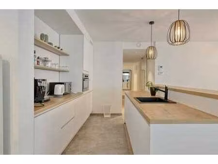 appartement moderne et joliment fini au cœur de roeselare