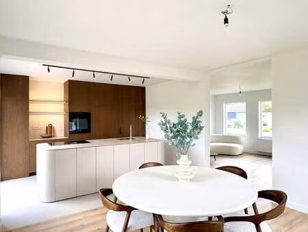 maison de 3 pièces récemment rénovée à vendre à deerlijk