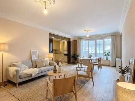 appartement spacieux au rez-de-chaussée près du parc maria h