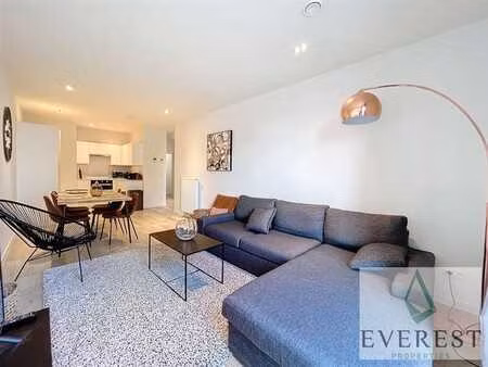 quartier européen! bel appartement meublé une chambre
