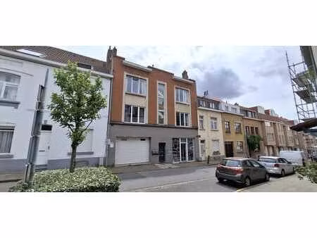 stockel - lumineux studio de +/- 30 m²