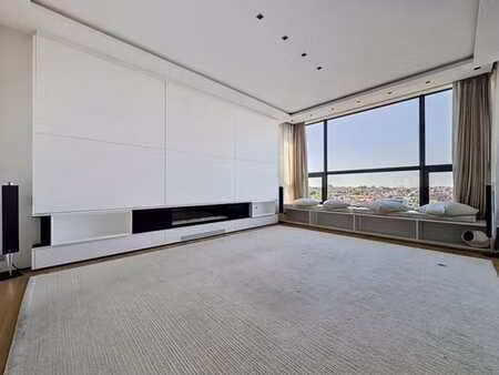 louise - jardin roi : sublime triplex penthouse + terrasses