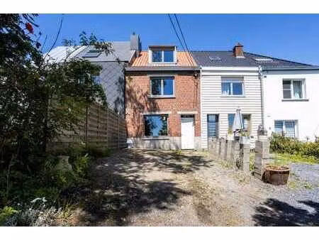 maison à finir dans un cadre magnifique à renaix