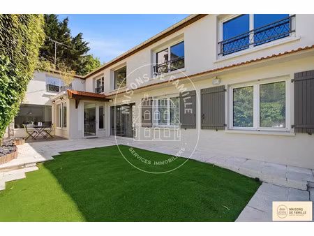 vente maison 8 pièces 232.33 m² à bailly (78870)  950 000 €