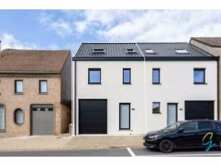 maison neuve avec 4 chambres et jardin à aaigem