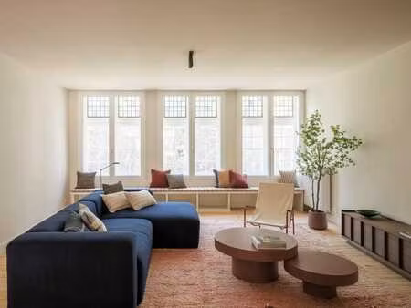exclusief appartement met 1 slaapkamer aan het gravensteen