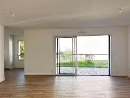 location appartement 3 pièces à nantes (44000) : à louer 3 pièces / 82m² nantes