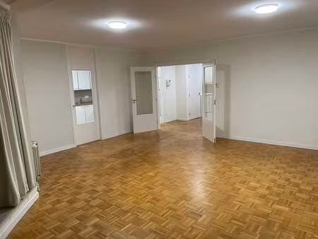 ap 2 chambres lumineux et spacieux avec grande terrasse