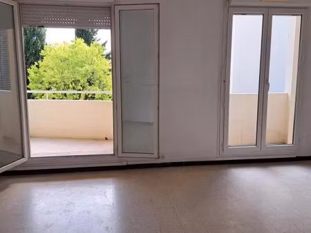 location appartement 3 pièces 68 m² à la londe-les-maures (83250)