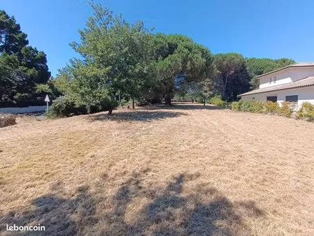 vente terrain à construire 200 m² créon (33670)
