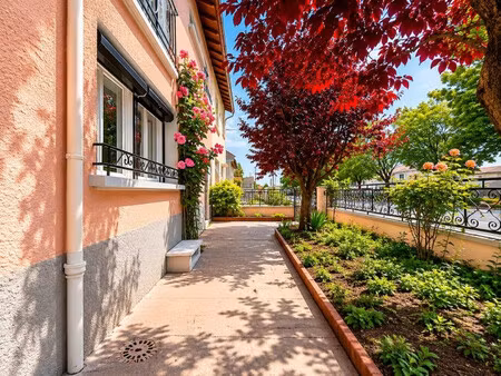 maison mitoyenne 1 côté à vendre  7 pièces - riom 63200