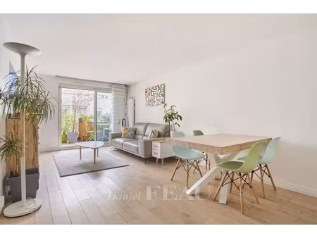 appartement de luxe à vendre à paris 9e : 900 000 € | 84m²