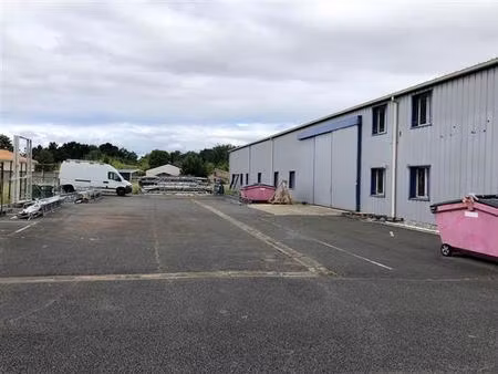 vente/location local d'activités ambares et lagrave 1 663 m²