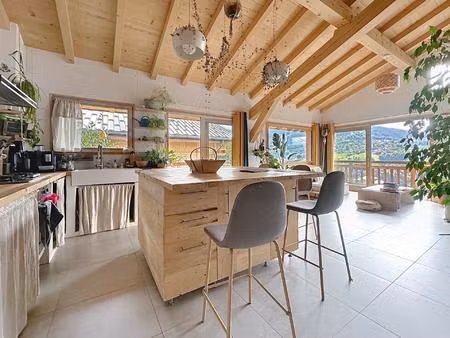 a vendre- chalet d'exception tout en bois avec vue panoramique sur la chaîne aravis