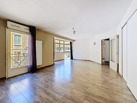 location appartement 2 pièces  58.00m²  avignon