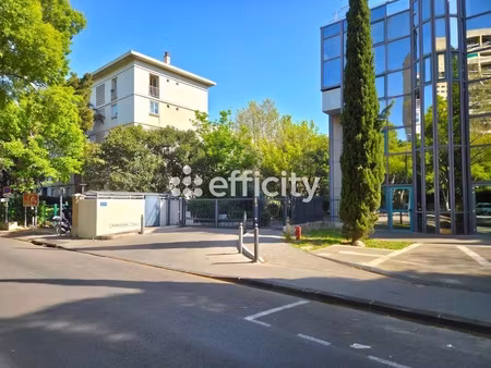parking - 13 m²