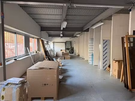 location local d'activités bondy 583 m²