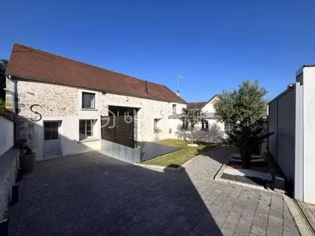 maison longere de 153 m² à saint-loup-de-naud
