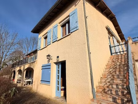 maison familiale à fort potentiel de 250 m2 habitable avec terrain de 2119 m2