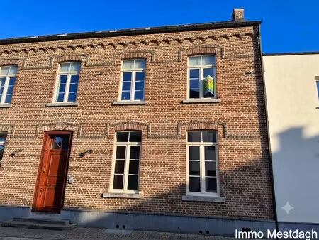 strak & energiezuinig duplex-appartement met terras in hartje geetbets