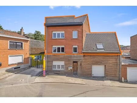 instapklaar triplex of opbrengsteigendom met 4 slpks 2 badk