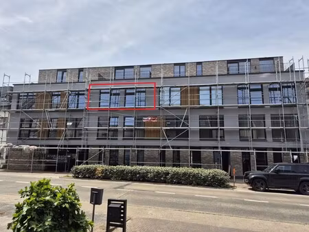 nieuwbouwappartement met 2 slaapkamers en terras