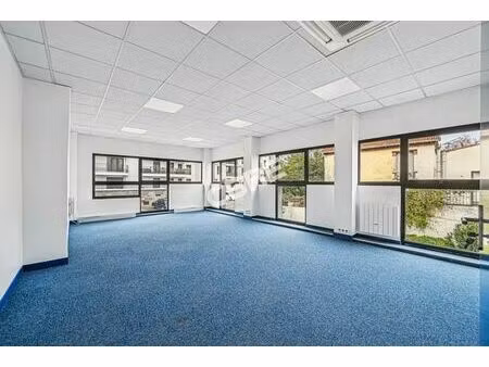 location bureau bagneux 39 m²