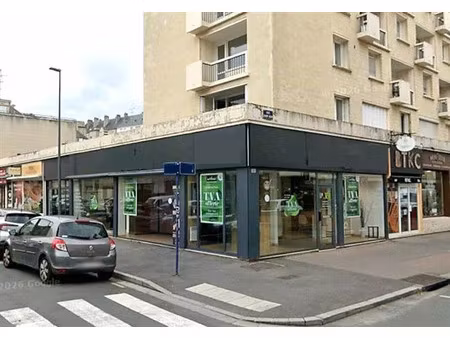 location commerce caen 110 m²
