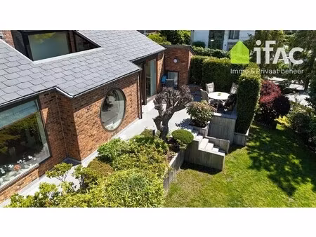 architectenvilla op toplocatie aan het meer van genval