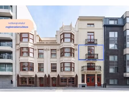 appartement te koop in oostende – hoge plafonds en karaktervolle architectuur nabij achtur
