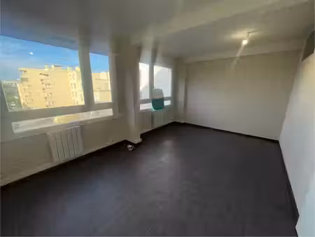 location bureaux bron 69500 49m²