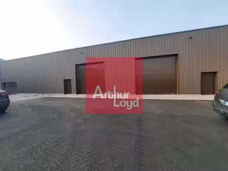 location entrepôt cournon-d’auvergne 63800 315m²