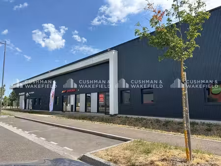 vente local d’activités 375m²