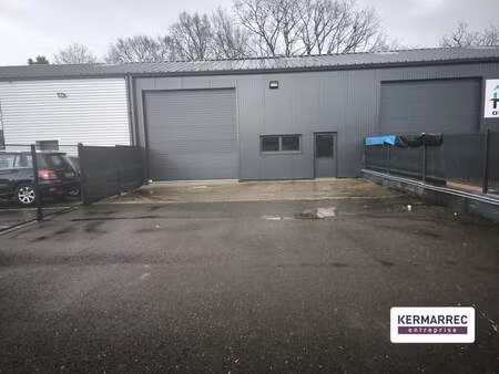 location local d’activités saint armel 35230 240m²