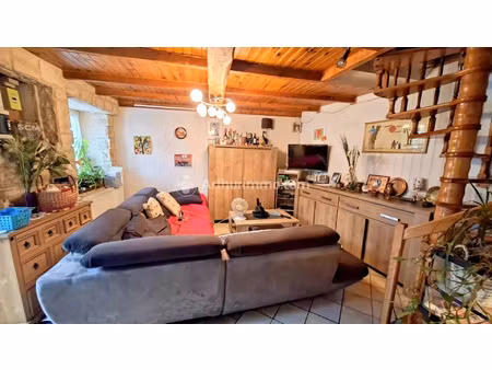 vente maison de village 5 pièces 87 m2 à aiguefonde