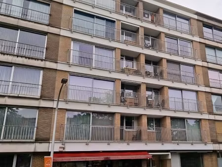 zeer gunstig gelegen appartement met 2 terrassen op 5e vd.