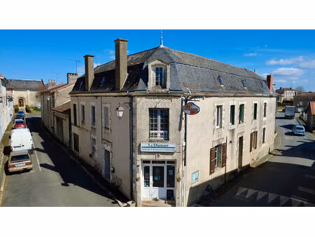 immeuble 9 pièces 280 m² à vendre / acheter mauprévoir 86460 ? | era immobilier