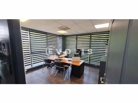 location bureaux 130 m²