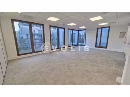 location bureaux montévrain 77144 679m²