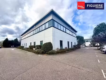 location bureaux rousset 13790 164m²