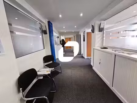 location bureaux versailles 78000 15m² à 160m²