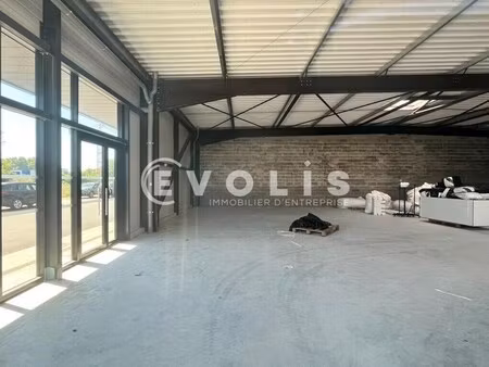 location commerce sainte eulalie 33560 344m²