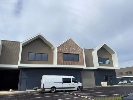 location local d’activités flins sur seine 78410 434m² à 5210m²