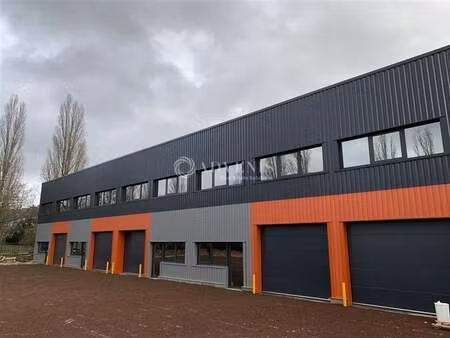 location local d’activités trappes 78190 264m²