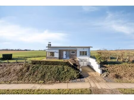 uniek gelegen bungalow - ideaal renovatieproject (6% btw )