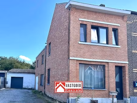 ruime woning met 4 slaapkamers en tal van mogelijkheden in riemst